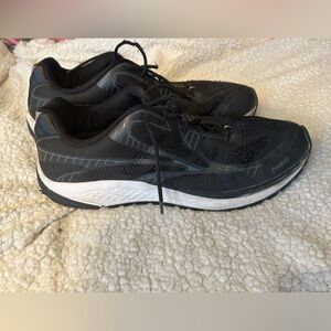 New Balance Black Athletic Shoes